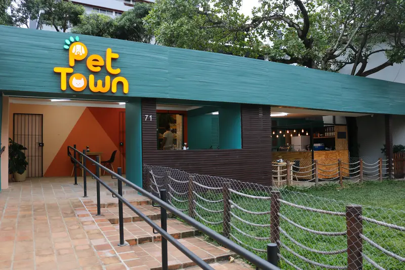 Pet Town, foto 1